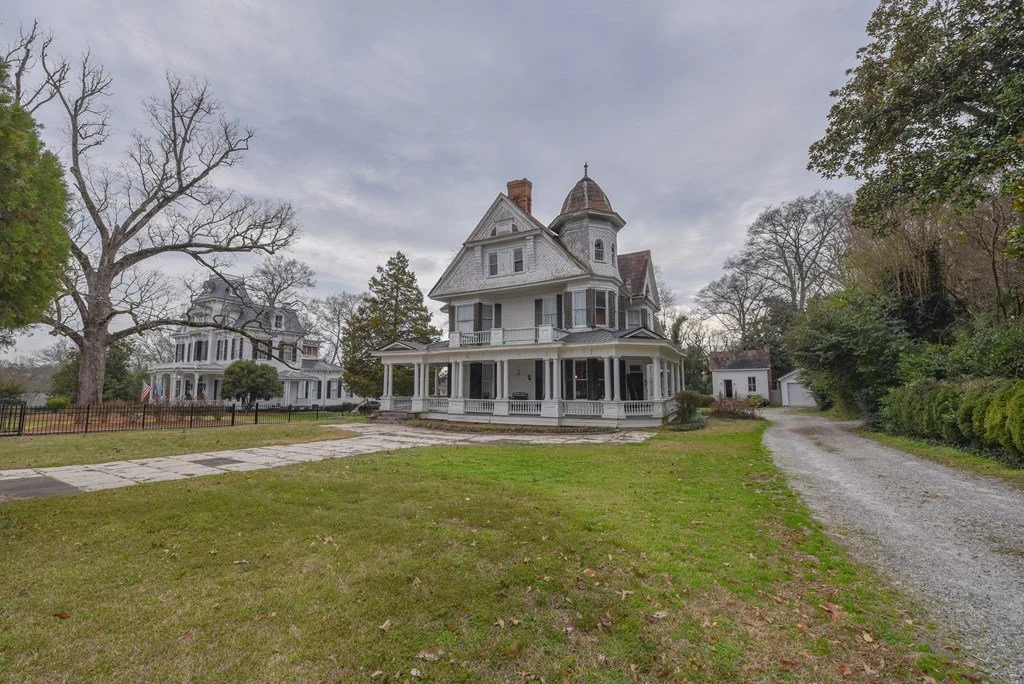 The Brown Neuffer Ford House, 1900 Queen Anne Abbeville South Carolina - 6 - front view.jpg