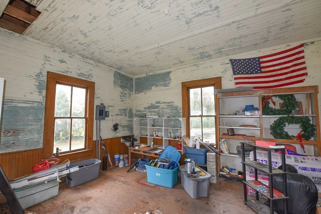 The Brown Neuffer Ford House, 1900 Queen Anne Abbeville South Carolina - 15 - room.jpg
