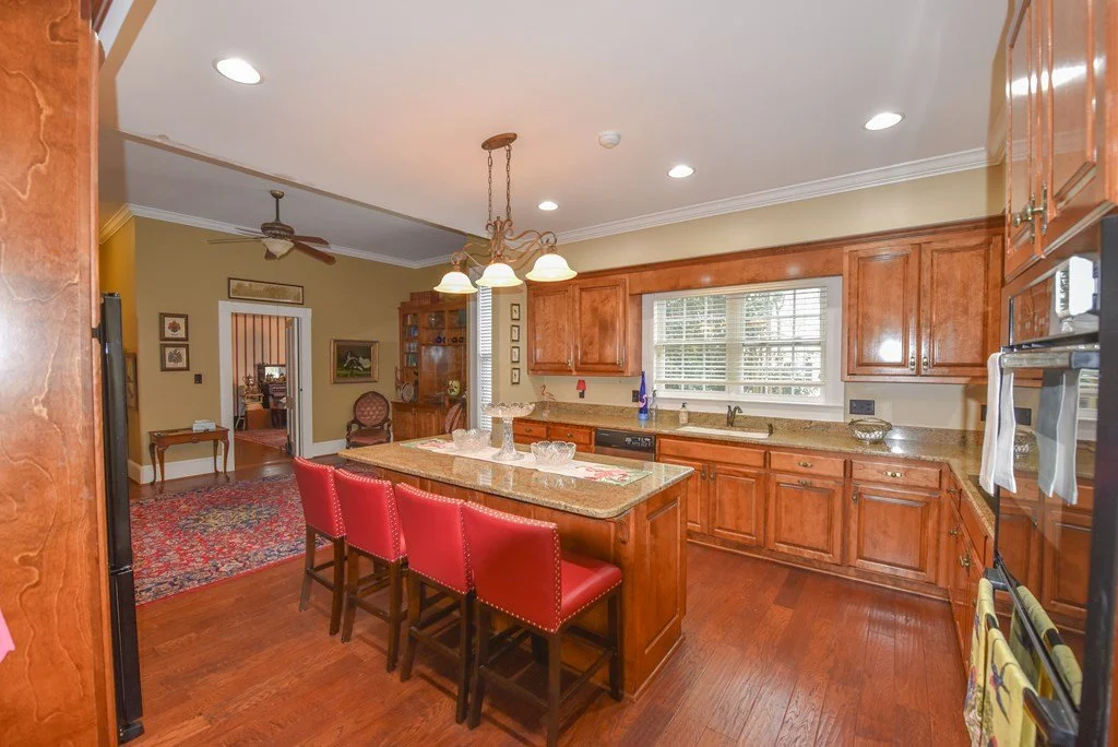 The Brown Neuffer Ford House, 1900 Queen Anne Abbeville South Carolina - 16 - kitchen.jpg