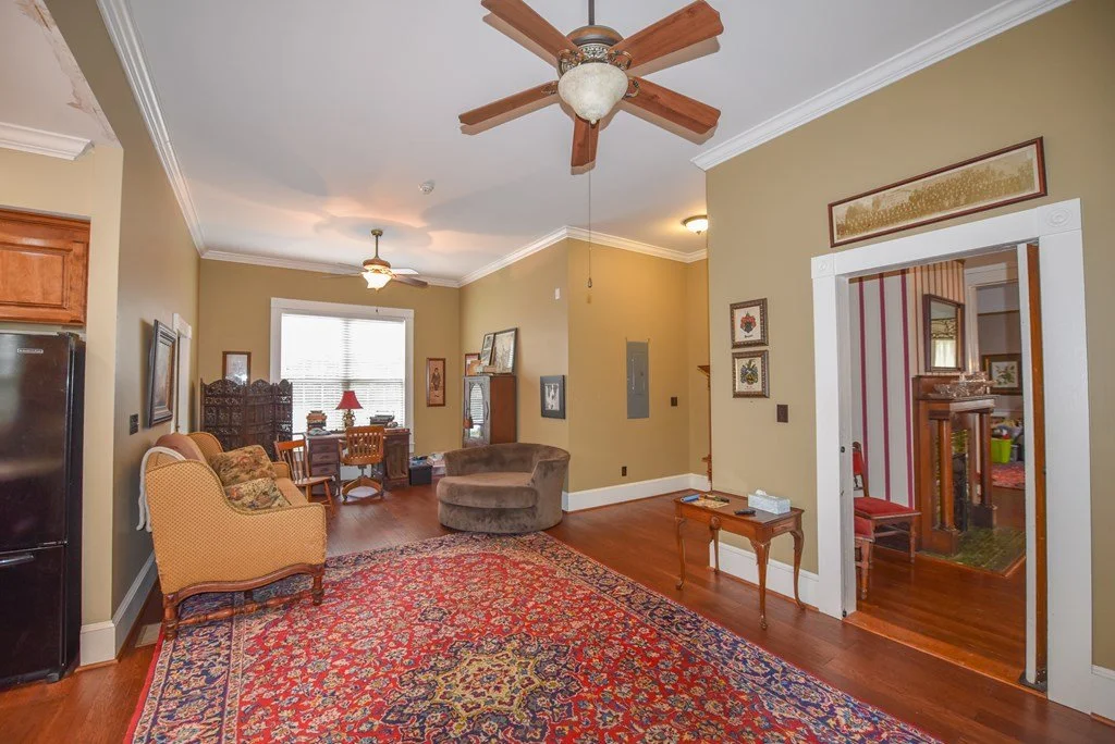 The Brown Neuffer Ford House, 1900 Queen Anne Abbeville South Carolina - 23 - living room.jpg