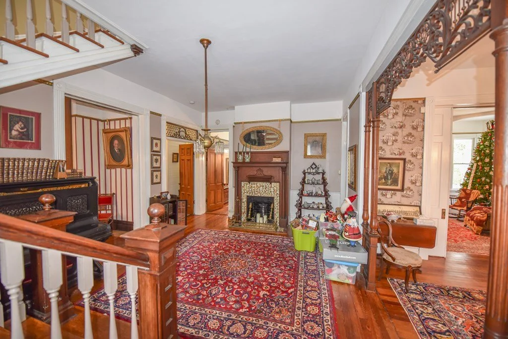 The Brown Neuffer Ford House, 1900 Queen Anne Abbeville South Carolina - 36 - staircase.jpg