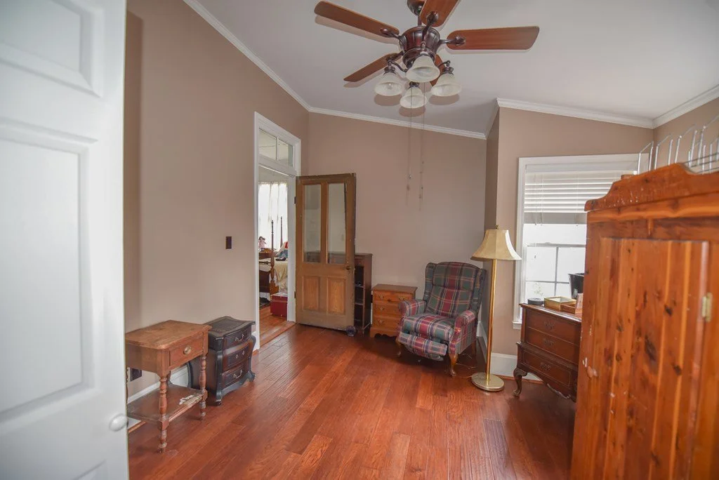 The Brown Neuffer Ford House, 1900 Queen Anne Abbeville South Carolina - 62 - bedroom.jpg