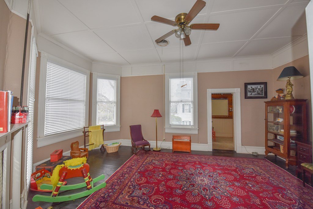 The Brown Neuffer Ford House, 1900 Queen Anne Abbeville South Carolina - 72 - gaming room.jpg