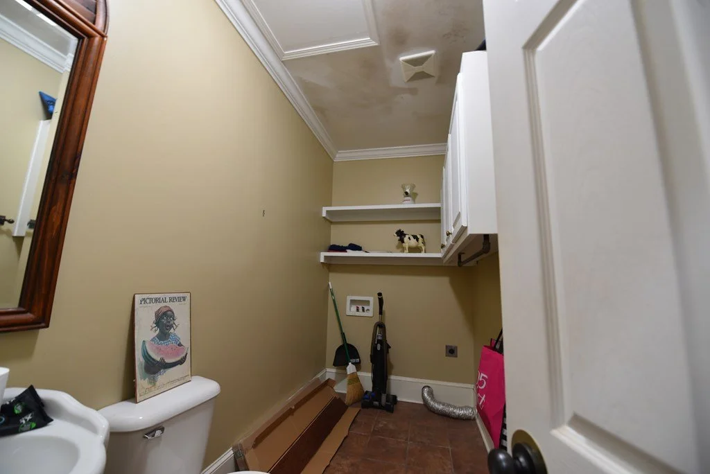 The Brown Neuffer Ford House, 1900 Queen Anne Abbeville South Carolina - 83 - bathroom.jpg