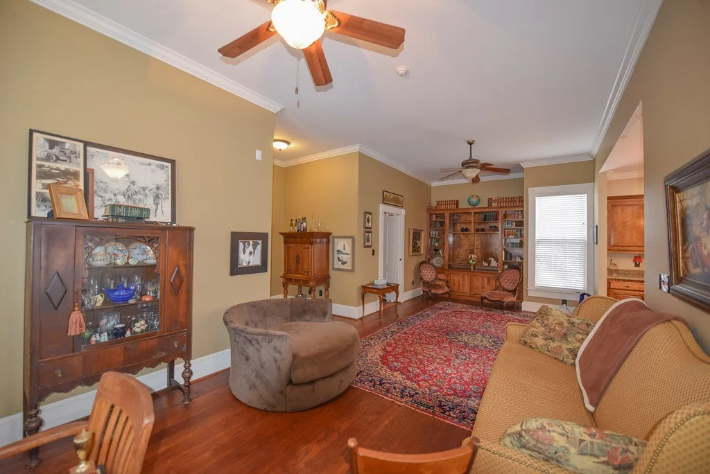 The Brown Neuffer Ford House, 1900 Queen Anne Abbeville South Carolina - 84 - relax area.jpg