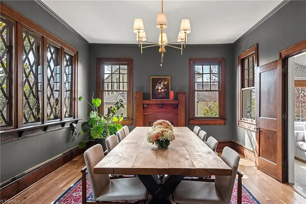 William S Shepherd House 1915 Tudor Winston Salem North Carolina - 10 - dining room.webp
