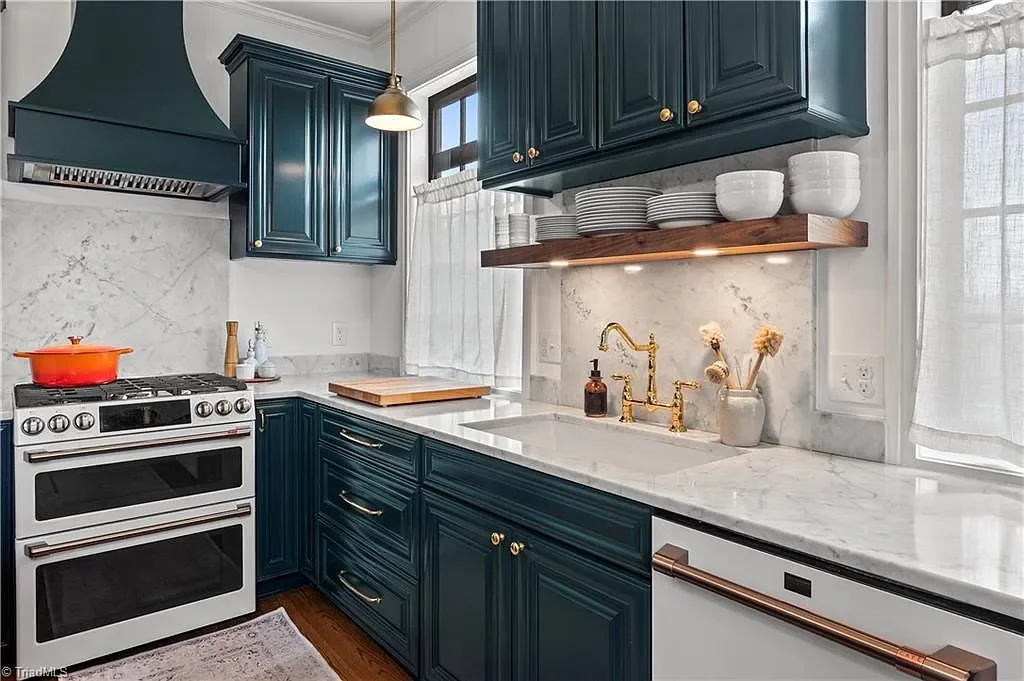 William S Shepherd House 1915 Tudor Winston Salem North Carolina - 15 - kitchen.webp