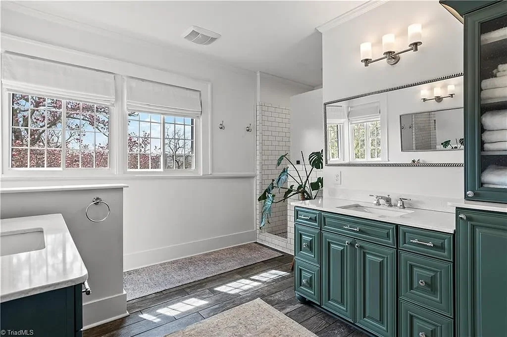 William S Shepherd House 1915 Tudor Winston Salem North Carolina - 26 - bathroom.webp