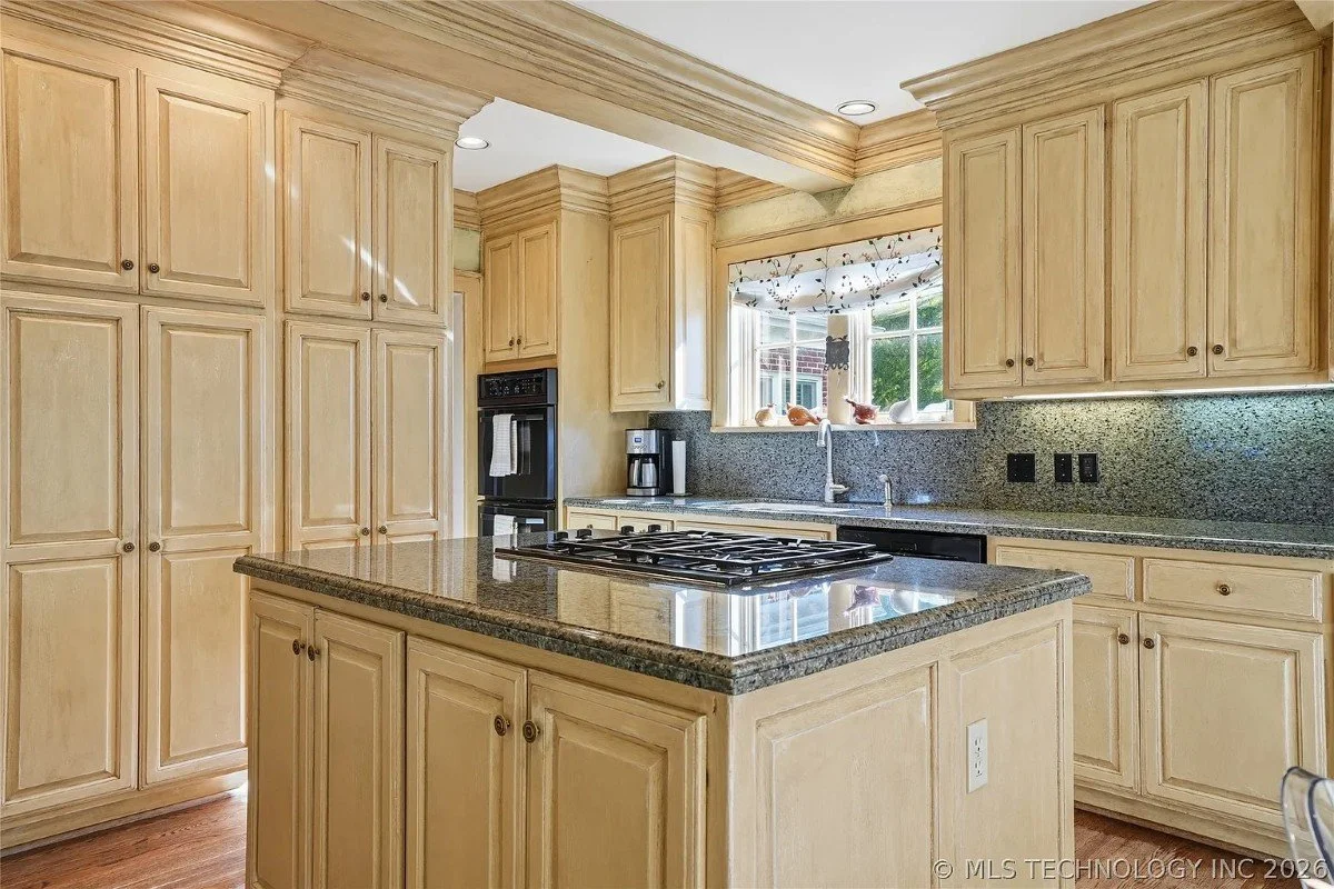 1924 Georgian Revival house Tulsa Oklahoma - 29 - kitchen.webp