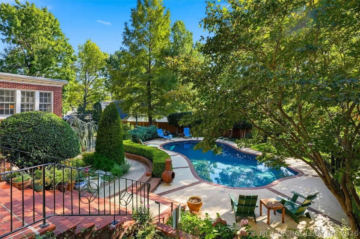 1924 Georgian Revival house Tulsa Oklahoma - 72 - pool.webp