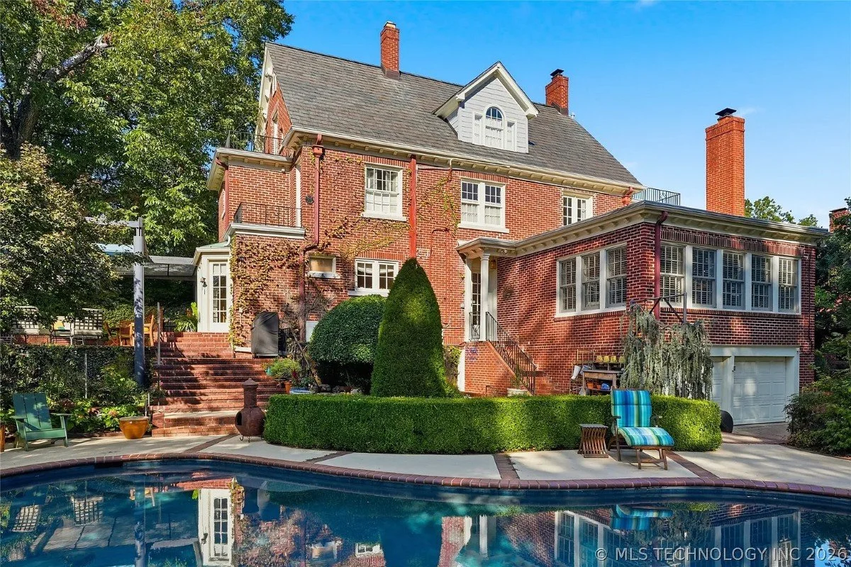 1924 Georgian Revival house Tulsa Oklahoma - 76 - pool.webp