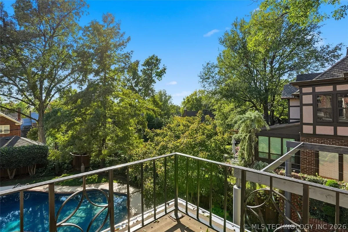 1924 Georgian Revival house Tulsa Oklahoma - 85 - veranda view.webp