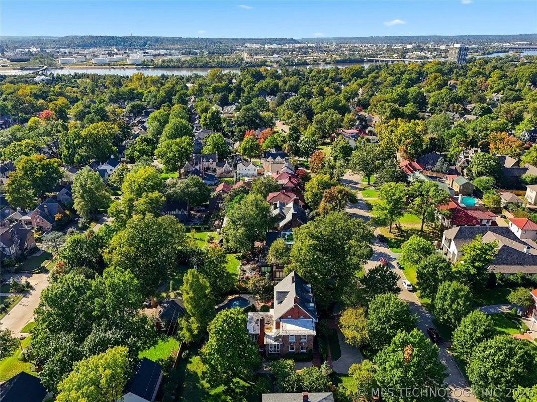 1924 Georgian Revival house Tulsa Oklahoma - 92 - aerial view.webp