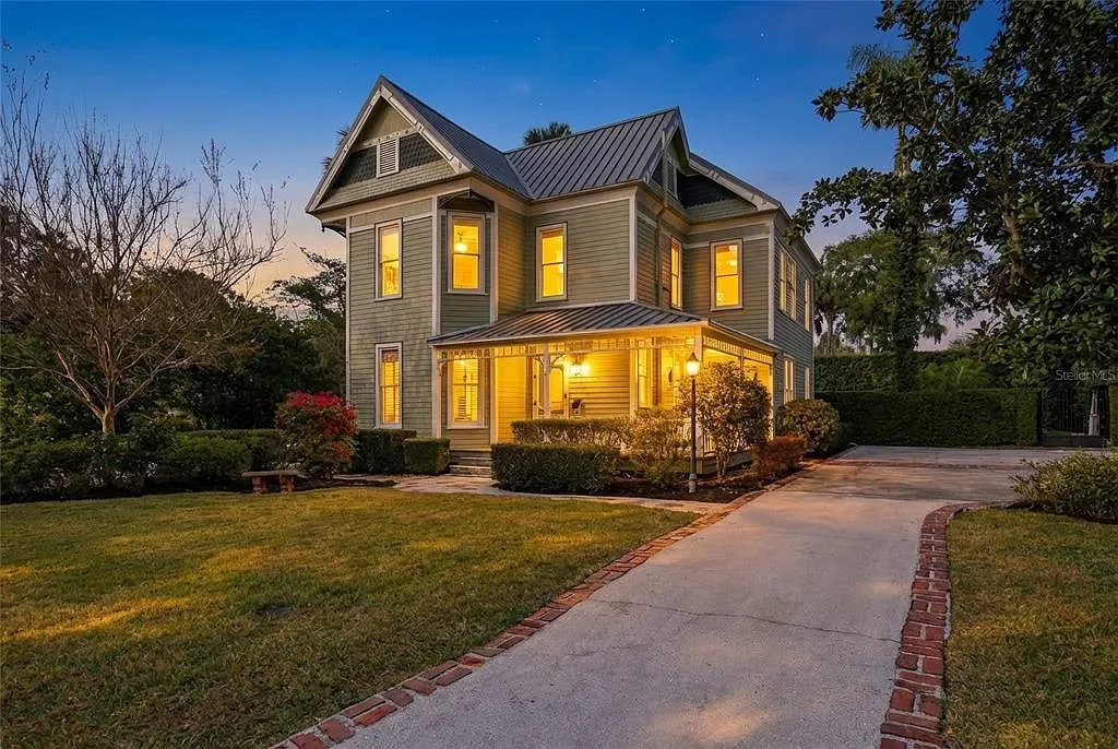 1918 Victorian house Ocala Florida - 1 - front view.webp