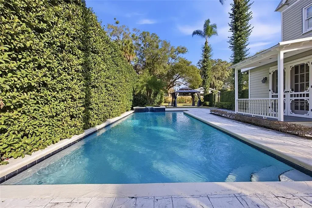 1918 Victorian house Ocala Florida - 39 - pool.webp