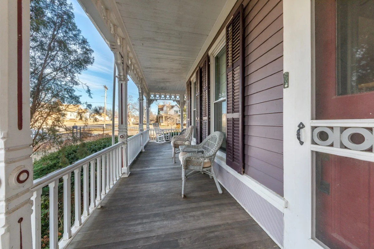 1882 Victorian house Minneapolis Kansa (16).jpg