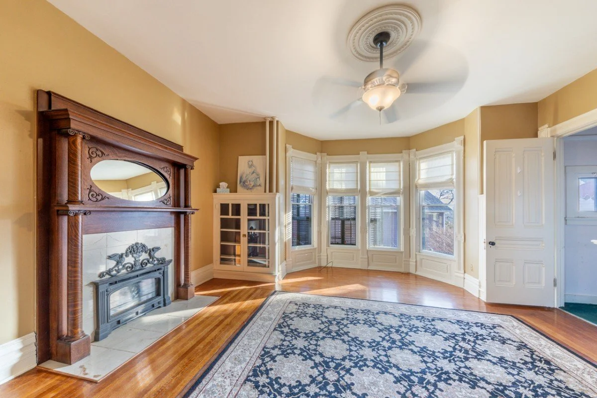 1882 Victorian house Minneapolis Kansa (27).jpg