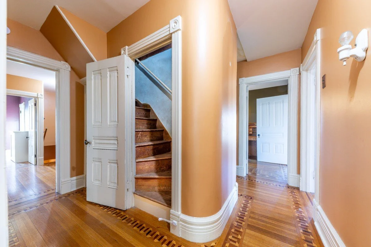1882 Victorian house Minneapolis Kansa (50).jpg