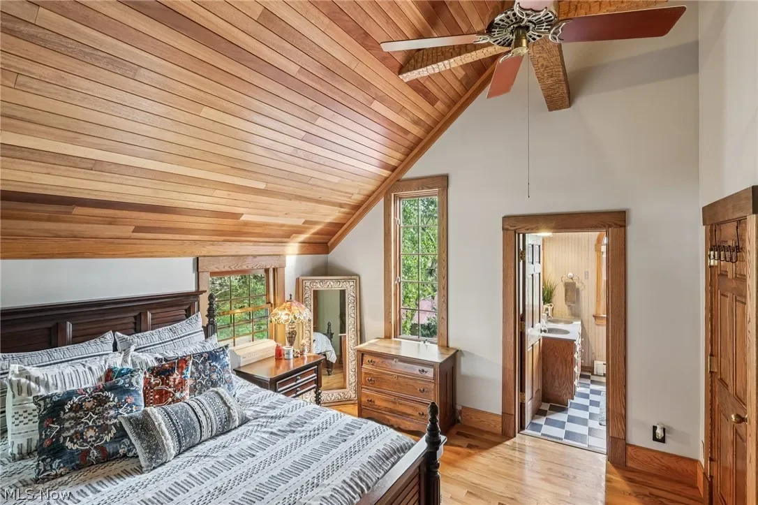 1903 Historic house Avon Ohio - 24 - bedroom.webp
