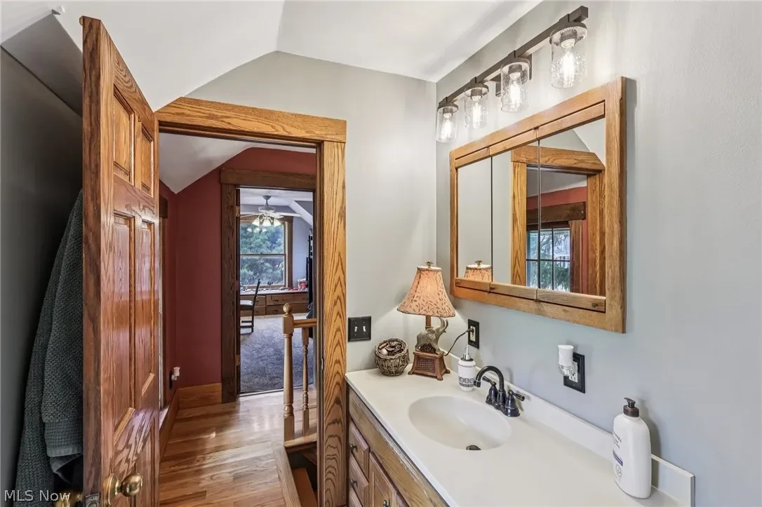 1903 Historic house Avon Ohio - 28 - bathroom.webp