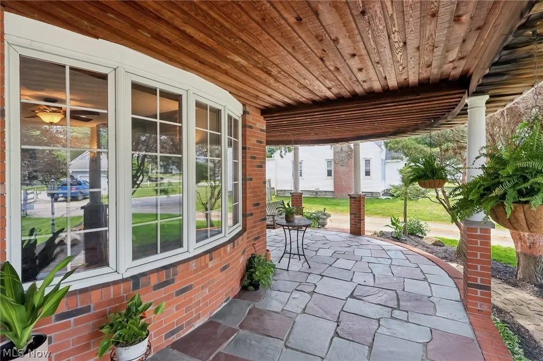 1903 Historic house Avon Ohio - 34 - porch.webp