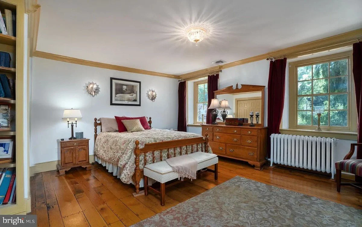 833 Stone Farmhouse West Chester Pennsylvania - 20 - bedroom.webp