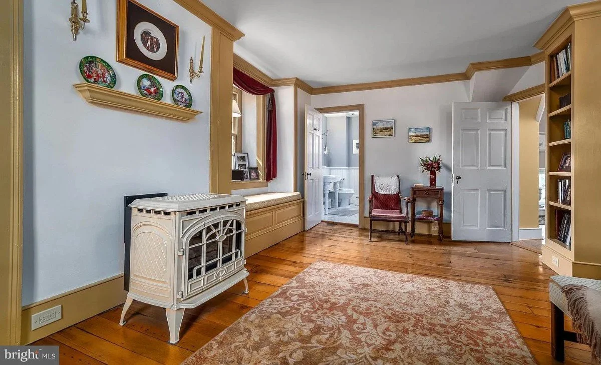 833 Stone Farmhouse West Chester Pennsylvania - 21 - bedroom.webp