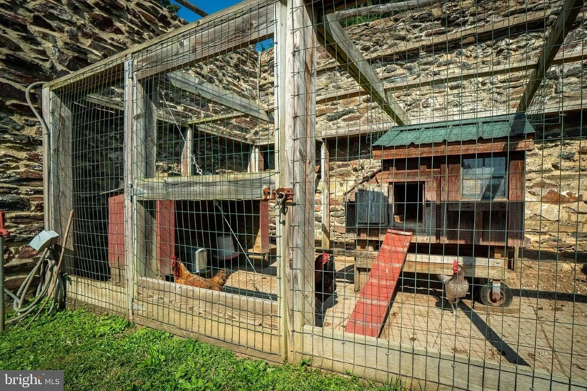 833 Stone Farmhouse West Chester Pennsylvania - 42 - barn.webp