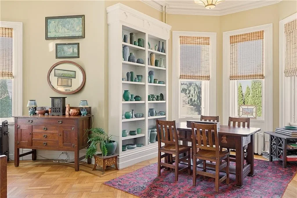 Restmere 1857 Italianate house Middletown Rhode Island - 9 - dining area.webp