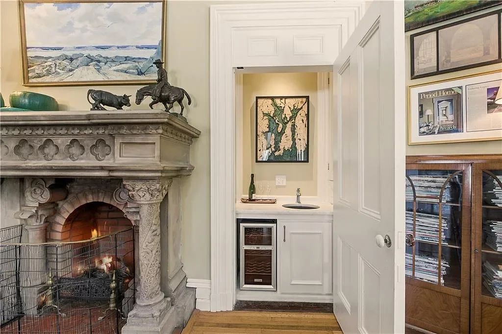 Restmere 1857 Italianate house Middletown Rhode Island - 11 - bathroom.webp