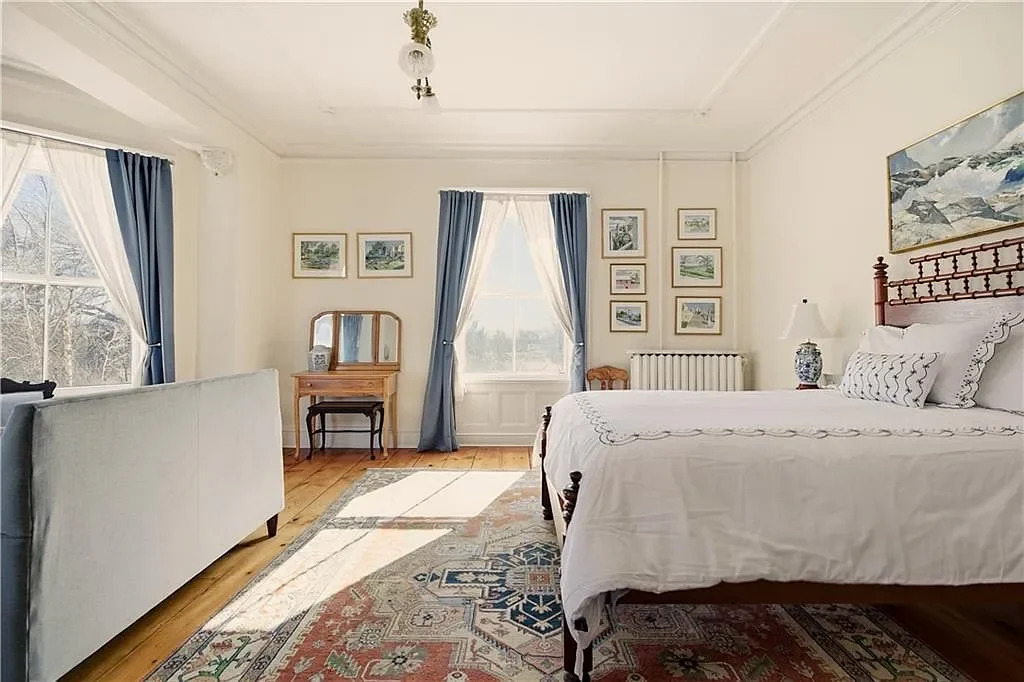 Restmere 1857 Italianate house Middletown Rhode Island - 19 - bedroom.webp