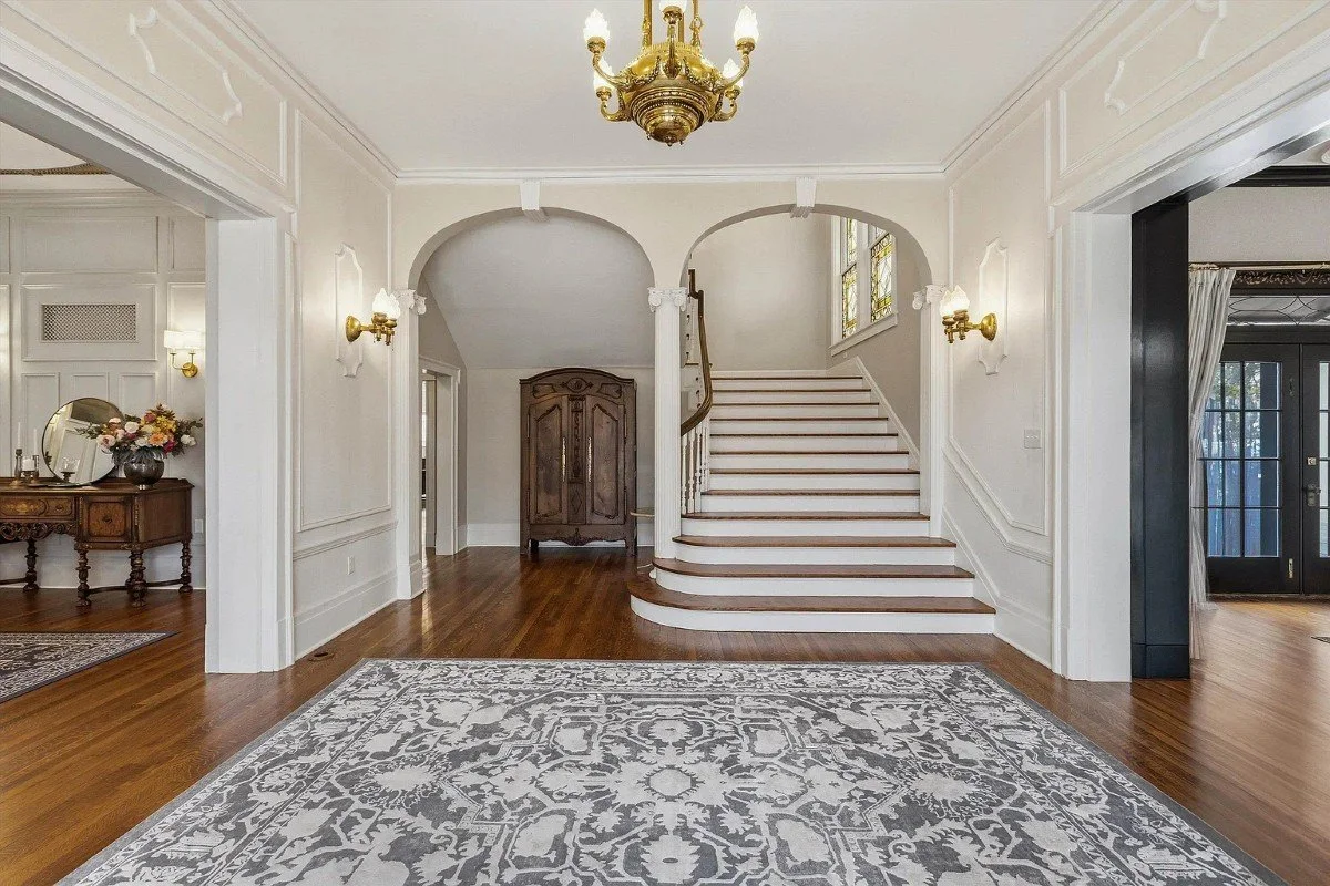 1920 Classical Revival house Memphis Tennessee - 4 - foyer.webp