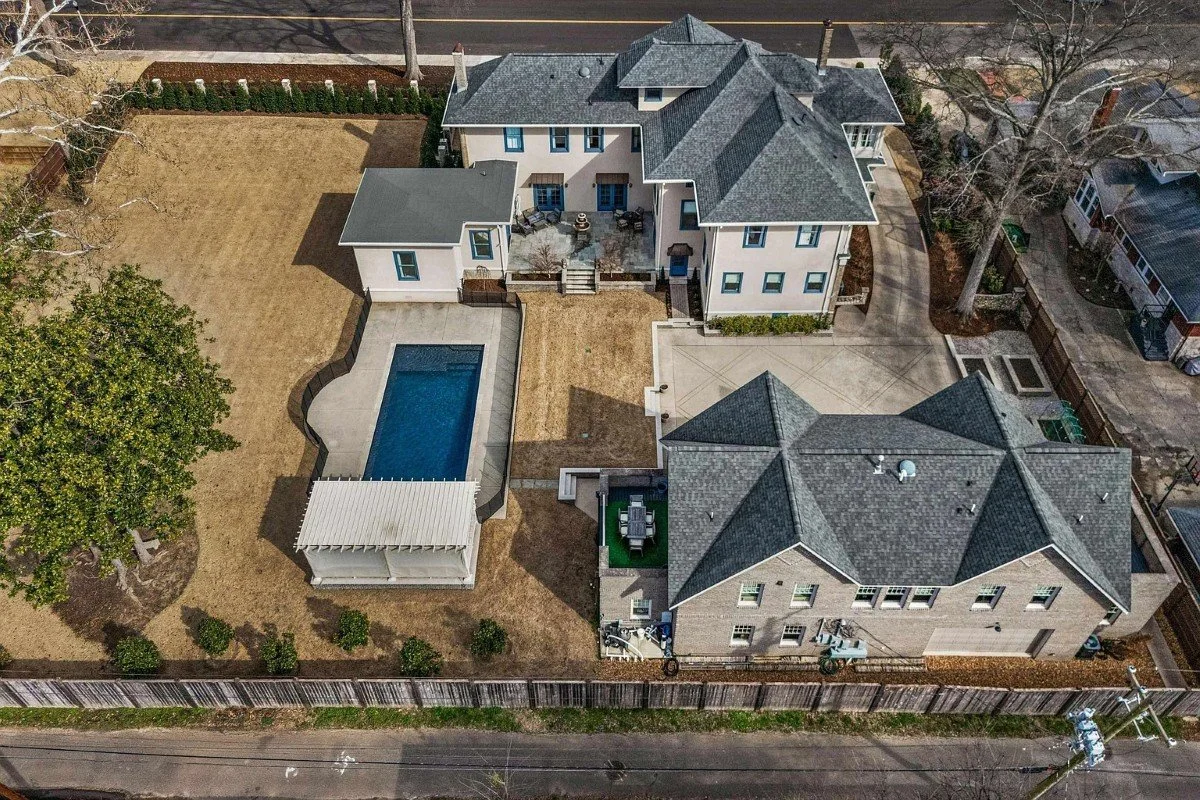 1920 Classical Revival house Memphis Tennessee - 36 - aerial view.webp