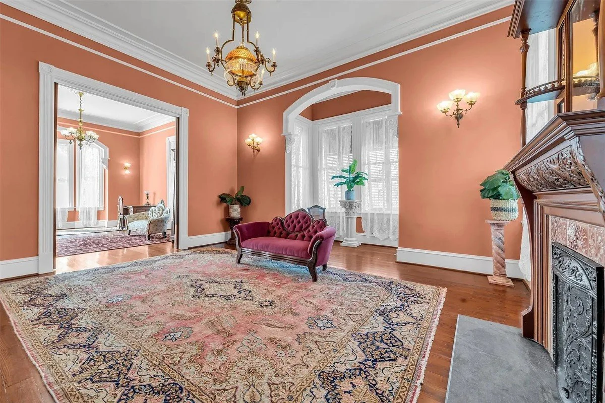 The McKinney McDonald House 1890 Victorian Galveston Texas - 12 - piano room.webp