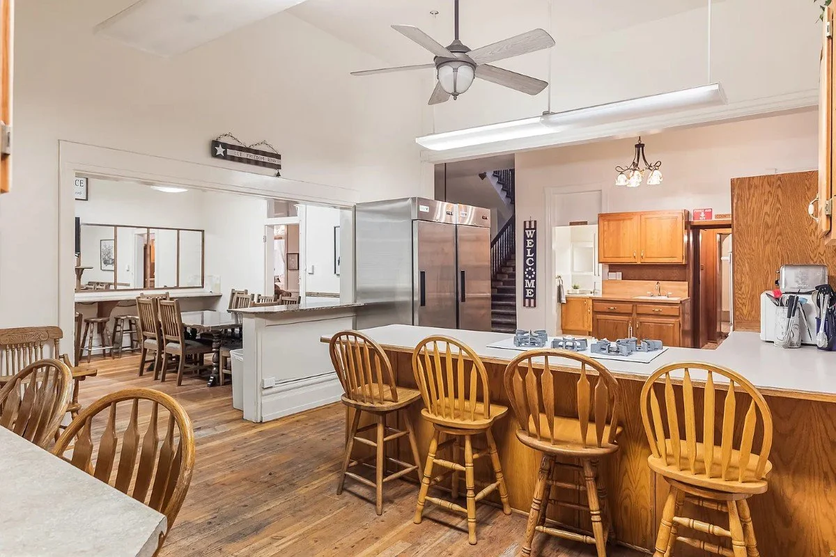 The Historic Junction Courthouse 1903 Edwardian Junction Utah - 69 - kitchen.webp