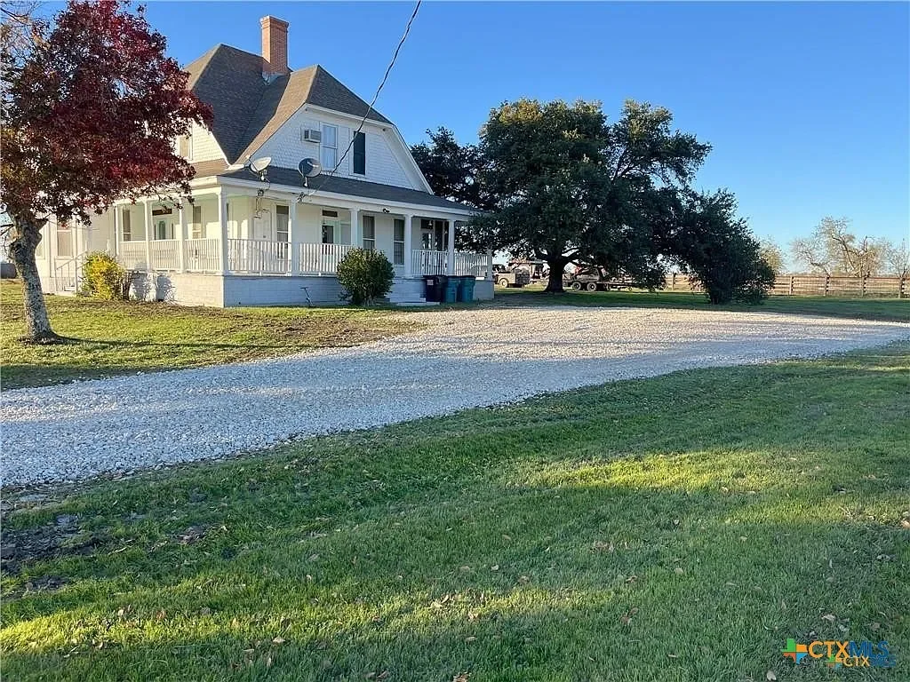 1914 Farmhouse Moody Texas - 3 - front view.webp