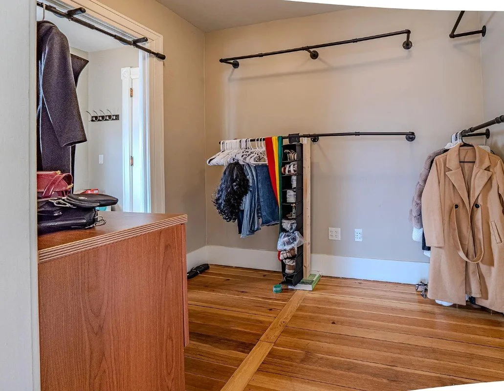 The C W Humphrey House 1920 Queen Anne and Colonial Revival Poultney Vermont - 38 - wardrobe.webp