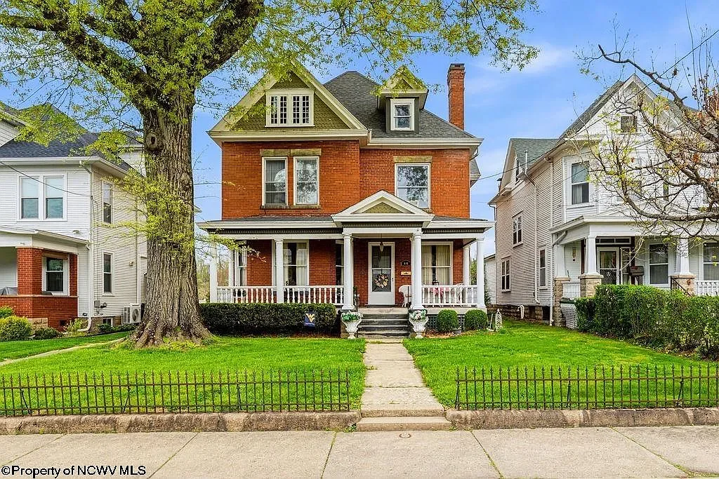 1902 Victorian house in Clarksburg, West Virginia - $249k