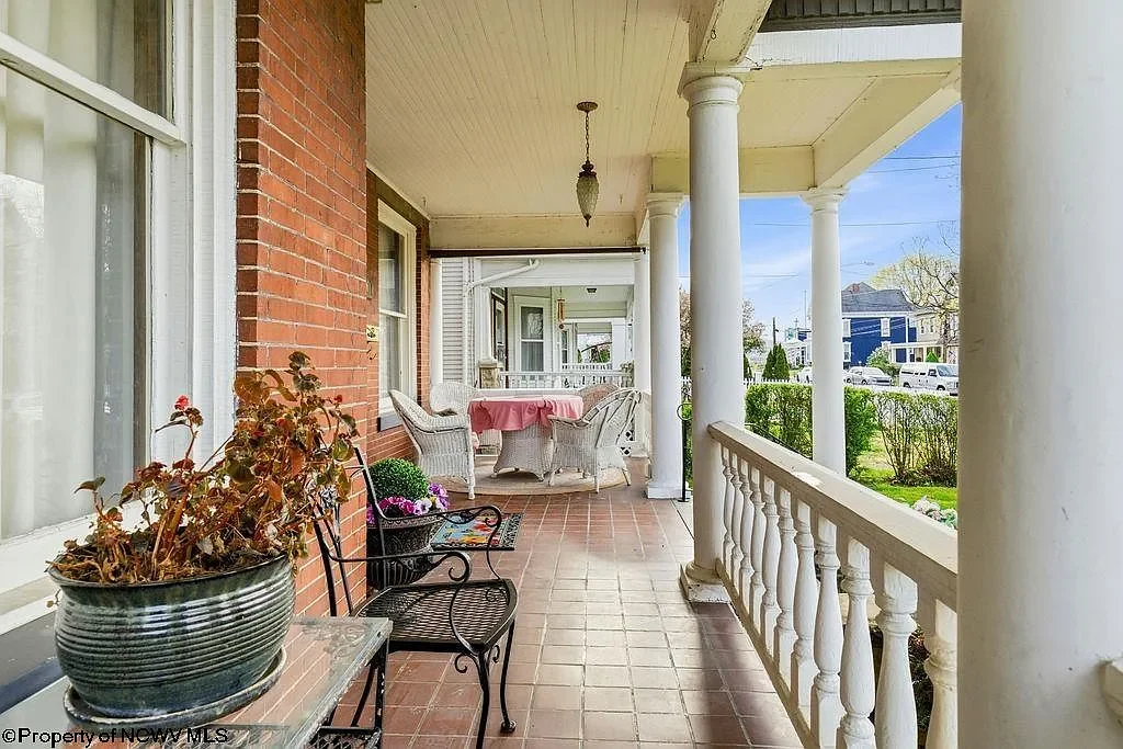 1902 Victorian house Clarksburg West Virginia - 7 - porch.webp
