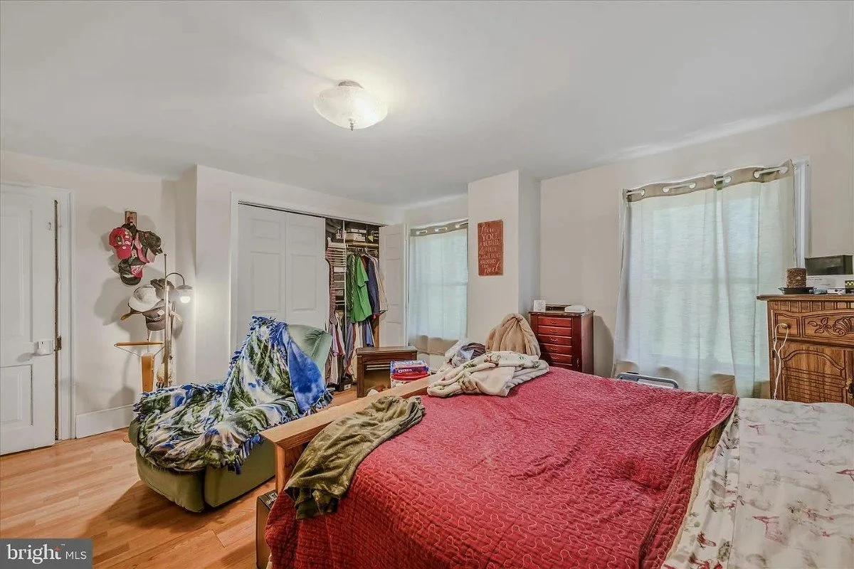 1888 Farmhouse Berkeley Springs West Virginia - 28 - bedroom.webp