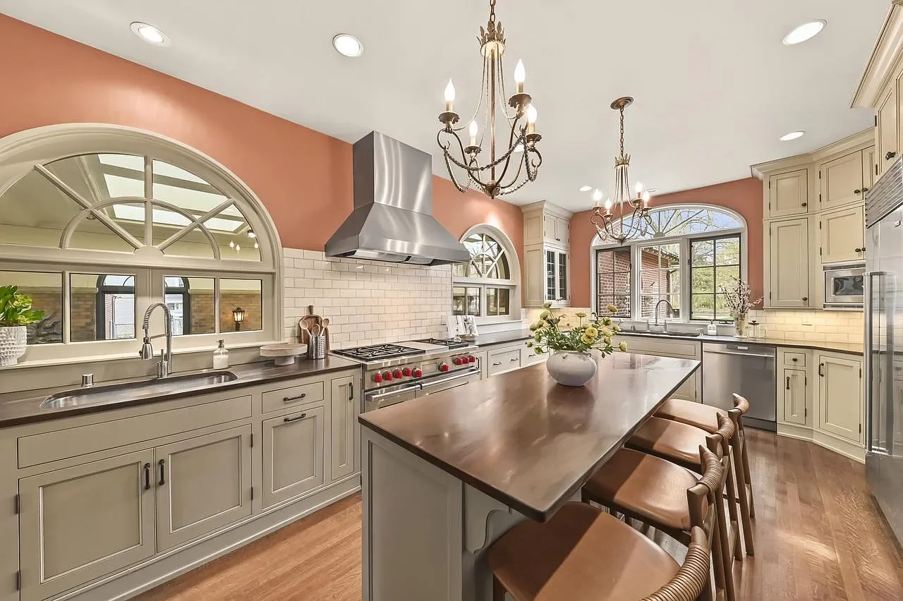 The Edward J and Ella Kearney House 1906 Georgian Revival Wauwatosa Wisconsin - 9 - kitchen.webp