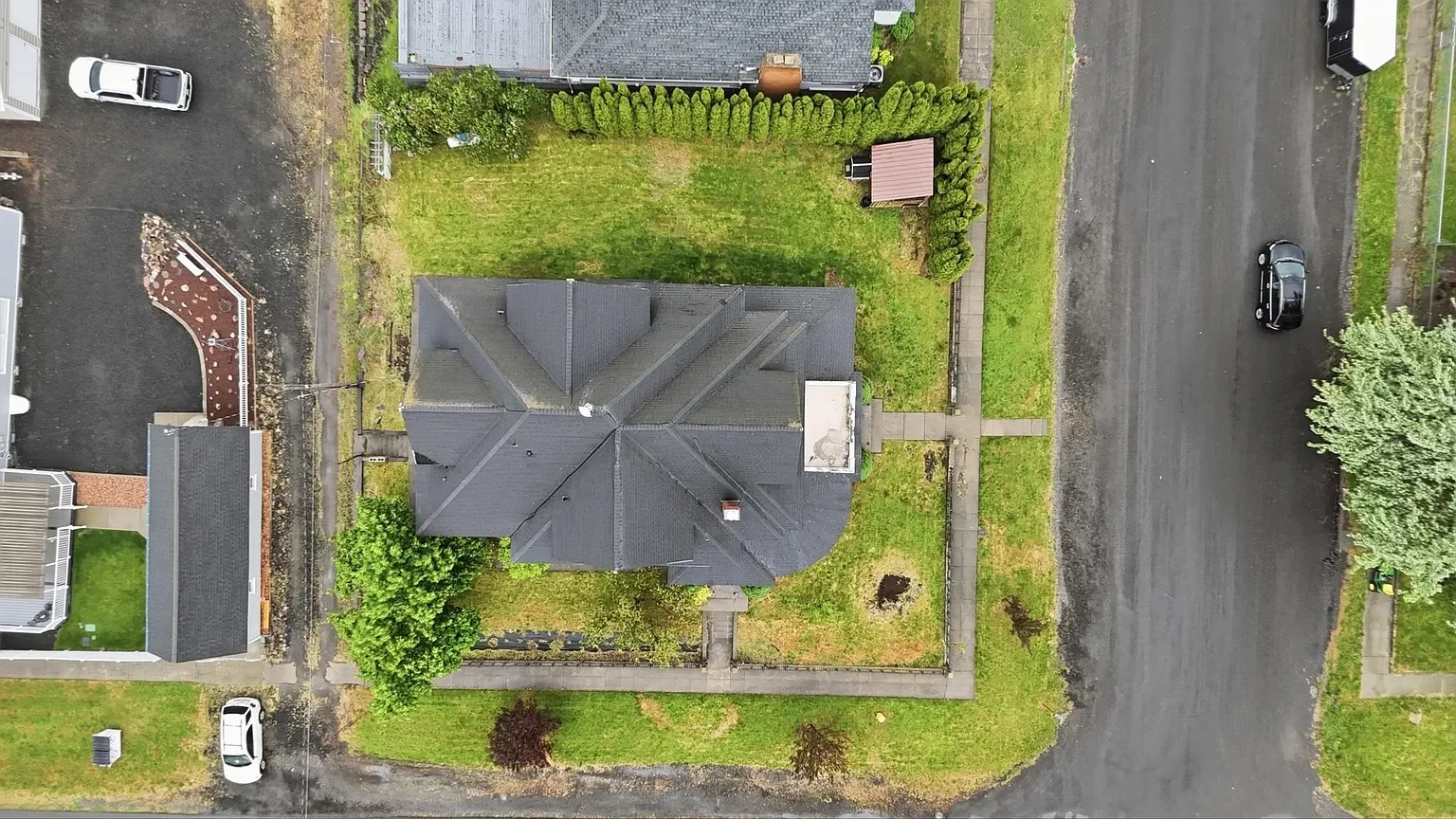 1908 Colonial Revival house Tekoa Washington - 48 - aerial view.webp