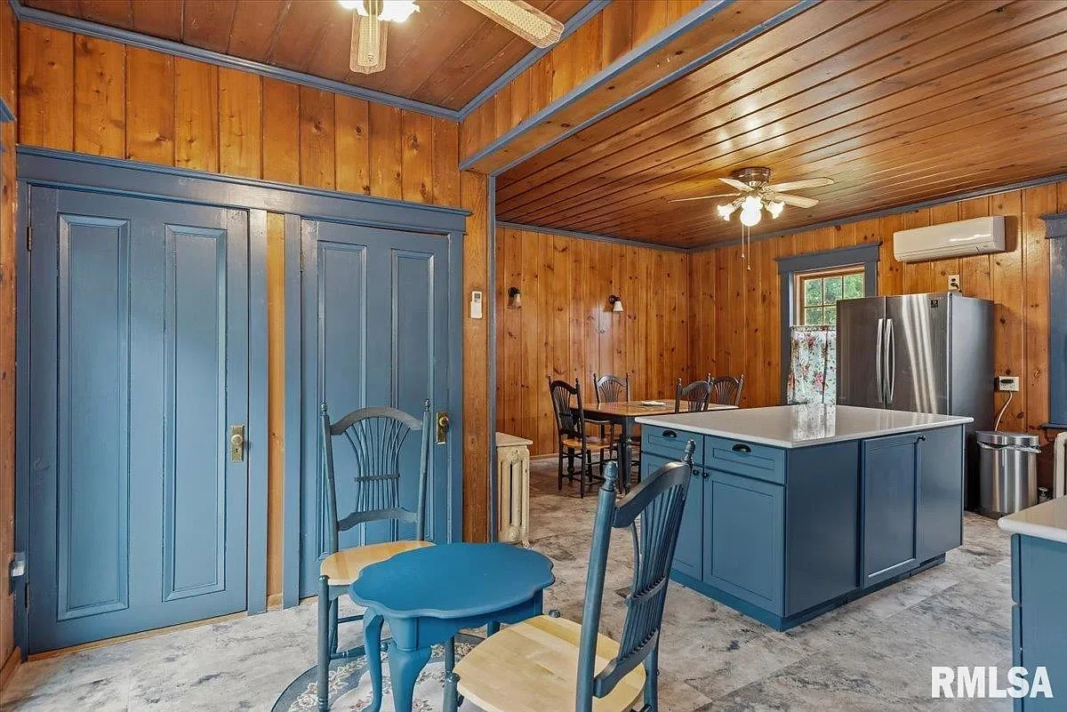 1840 Greek Revival house Jacksonville Illinois - 27 - kitchen.webp
