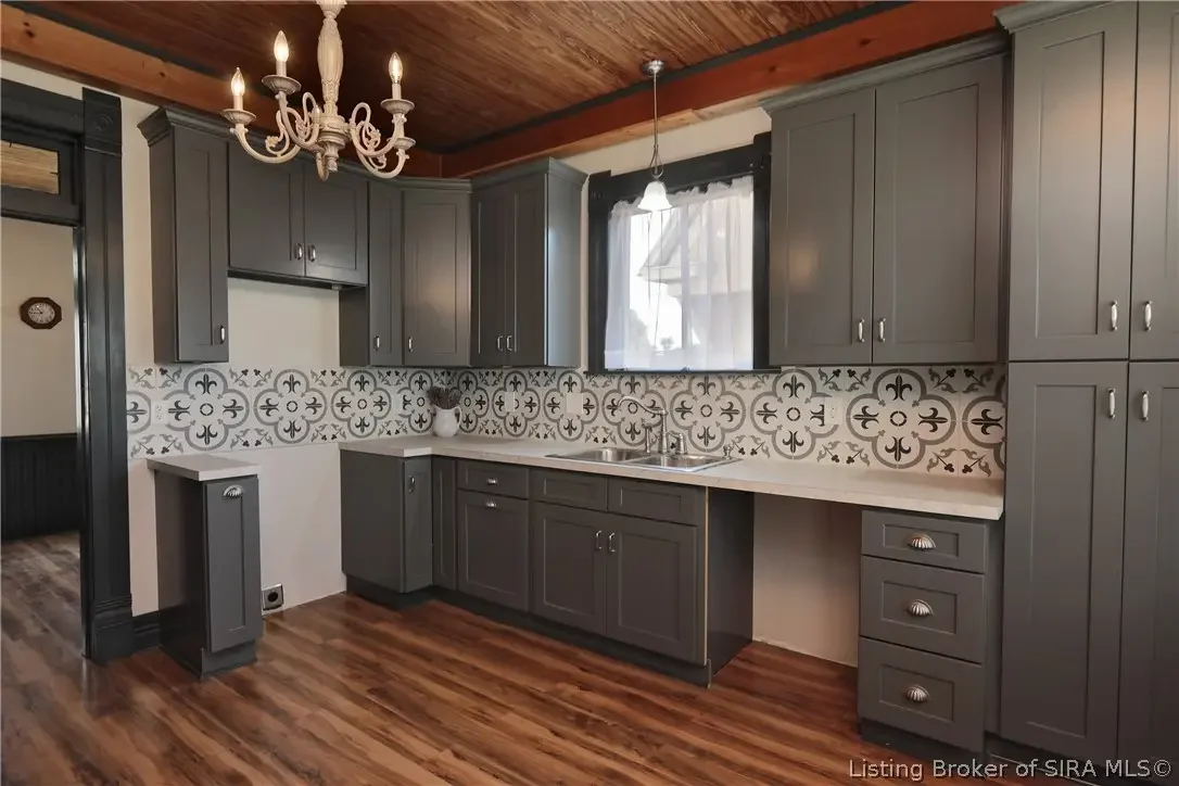 1858 Queen Anne house Campbellsburg Indiana - 23 - kitchen.webp