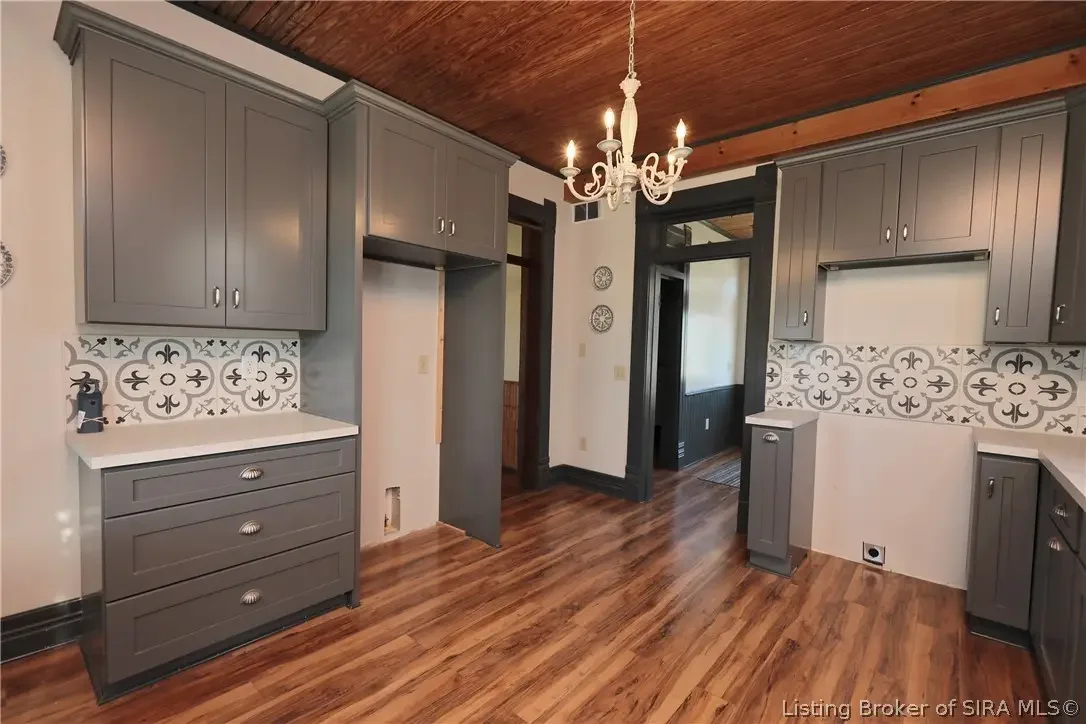 1858 Queen Anne house Campbellsburg Indiana - 24 - kitchen.webp