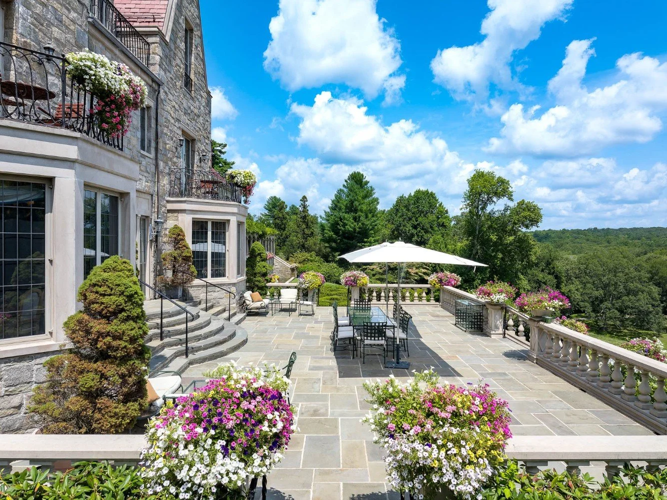 Hillandale 1900 European manor in Stamford Connecticut (24).jpg