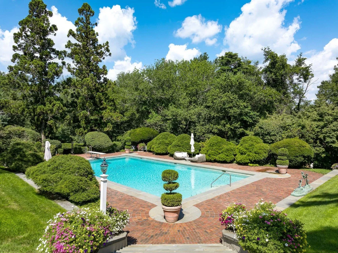 Hillandale 1900 European manor in Stamford Connecticut (29).jpg