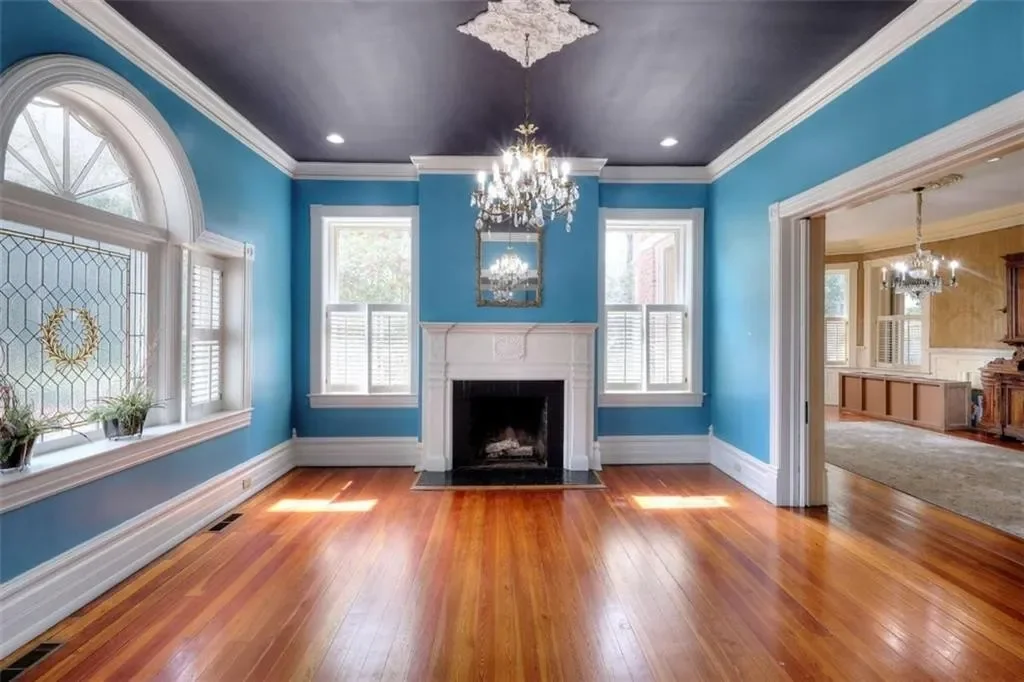 The Lee Rogers House 1890 Colonial Revival Covington Georgia - 16 - living area.webp