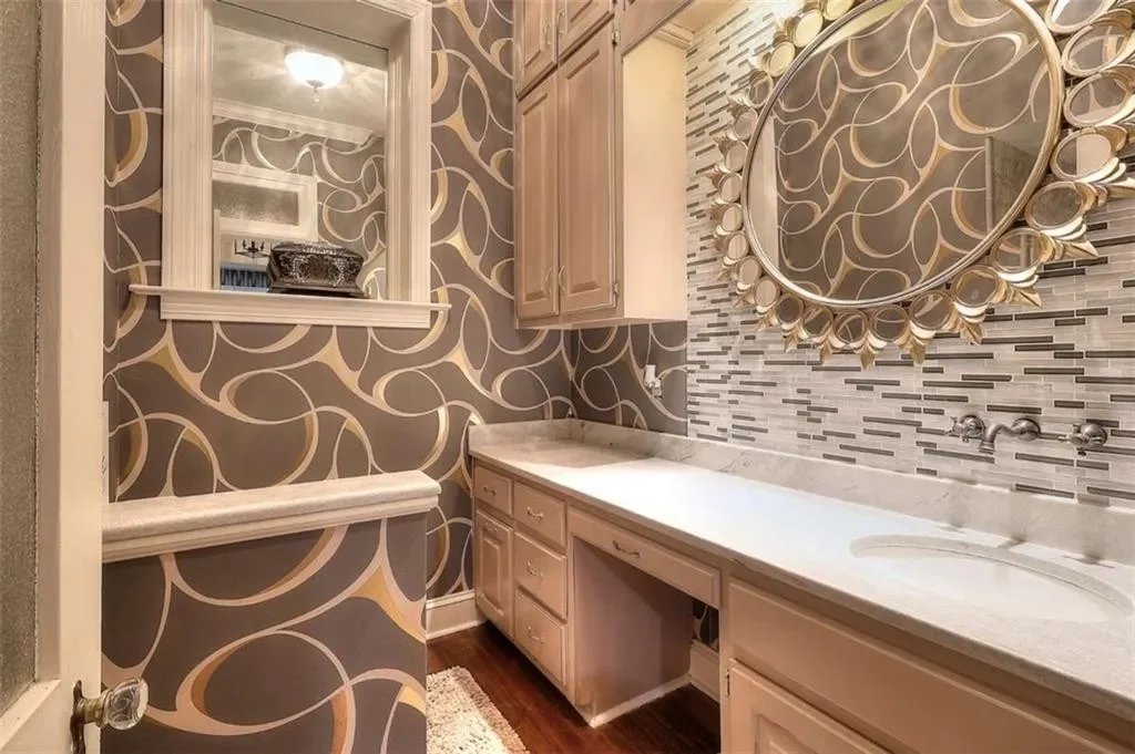 The Lee Rogers House 1890 Colonial Revival Covington Georgia - 49 - bathroom.webp