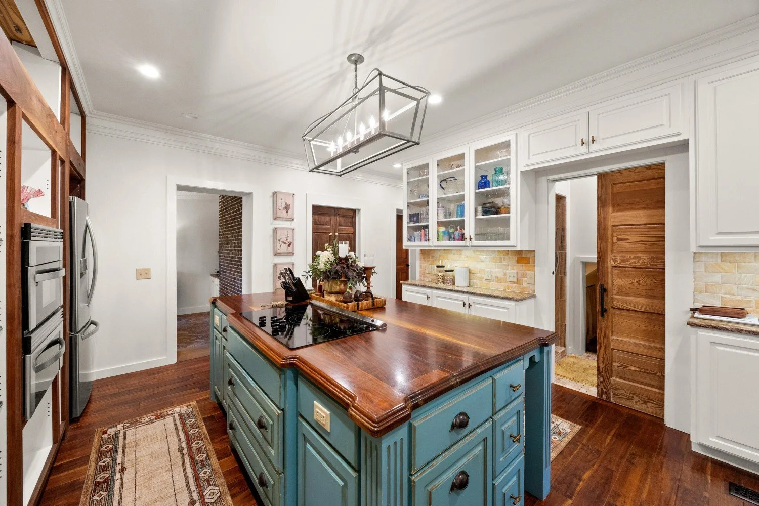 Highland Hall 1855 Greek Revival house Lexington Kentucky - 20 - kitchen.jpeg